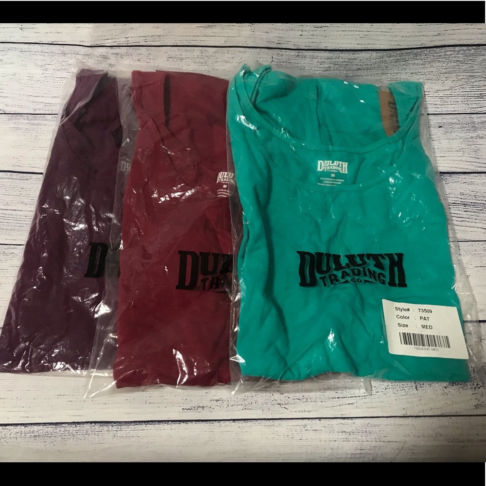Lot of (3) Duluth Trading Company “NO YANK TANK”